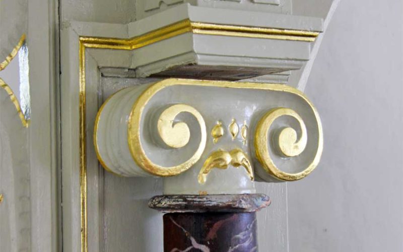  Detailansicht Säulenkapitell - Dorfkirche Berlitt