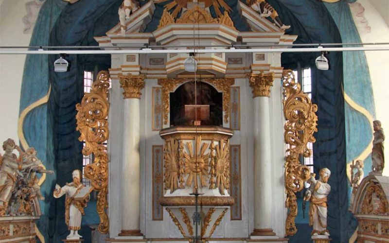 Ansicht des Kanzelaltars nach der Restaurierung - Dorfkirche Altenklitsche