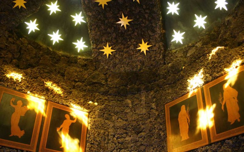 Restaurierung des Tempels der Nacht - Felseninsel Stein Wörlitzer Park