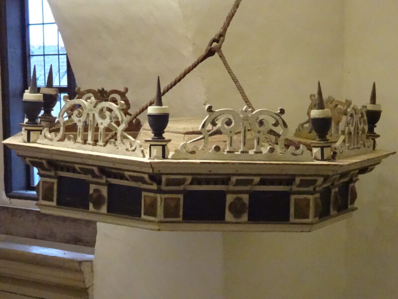 Restaurierung des Schalldeckels der Kanzel