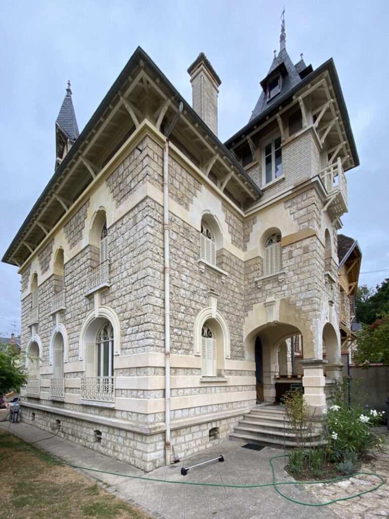 Fassadeansicht Stuckrestaurierung - Fontainebleau