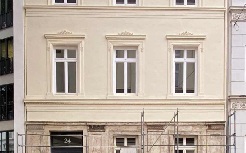 Ansicht der Fassade kurz vor Abschluss der Arbeiten